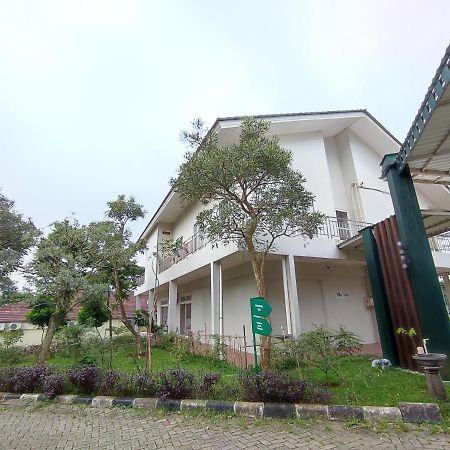 Green Forest Resort Villa Bogor Exterior foto